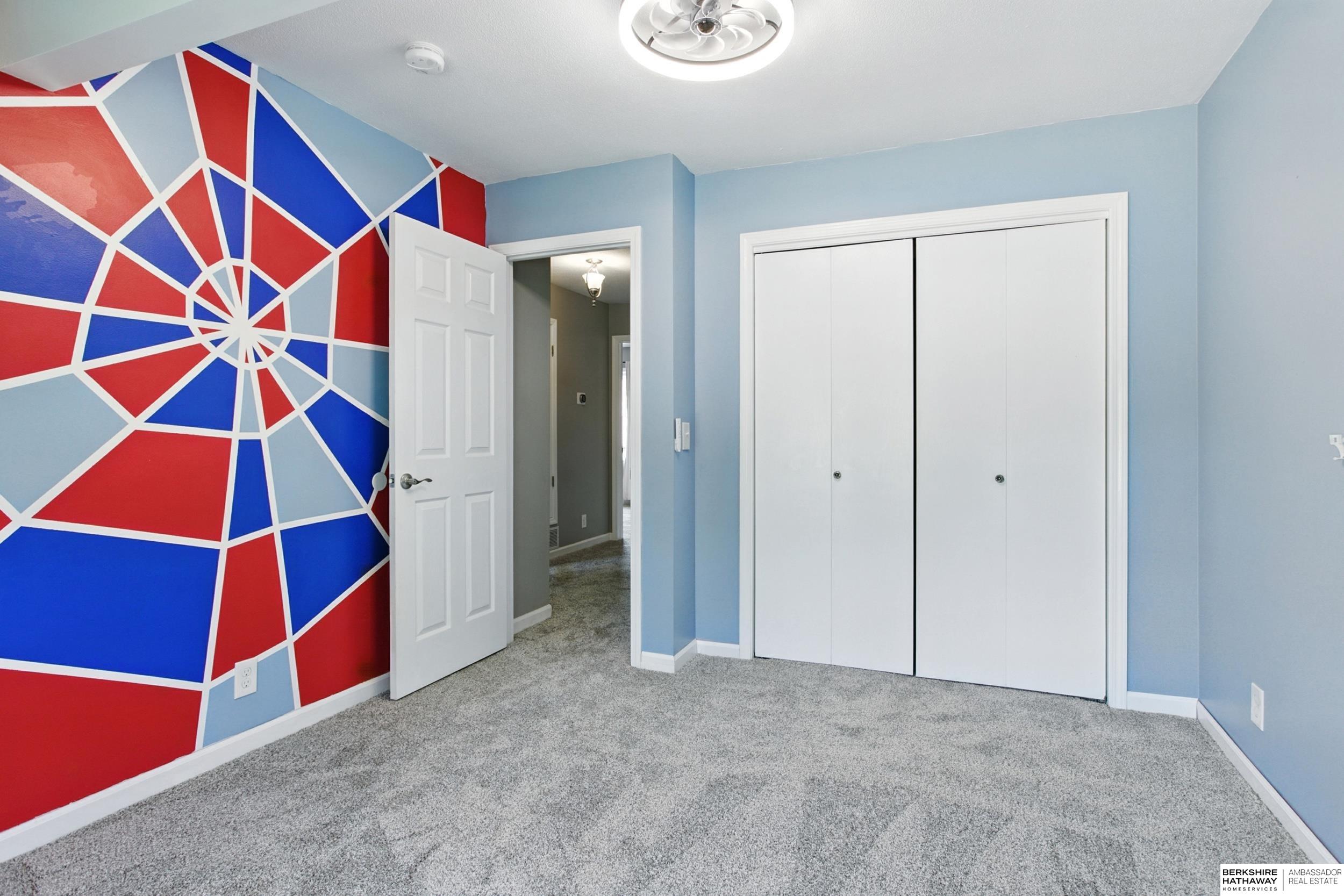 Lincoln, Nebraska 68506, United States, 4 Bedrooms Bedrooms, ,3 BathroomsBathrooms,Residential,Active,240105