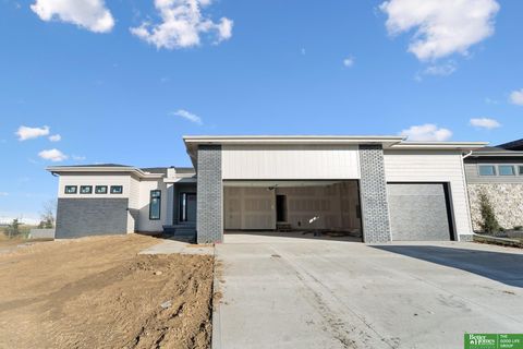 Photo of 21126 Atwood Avenue, Elkhorn, NE 68022 (MLS # 22533616)