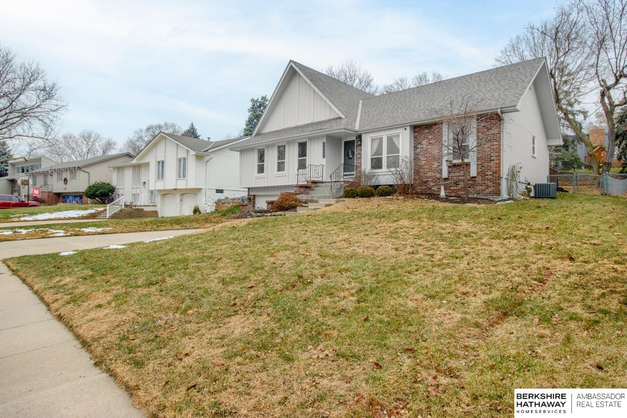 Omaha, Nebraska 68164, United States, 3 Bedrooms Bedrooms, ,3 BathroomsBathrooms,Residential,Active,254876