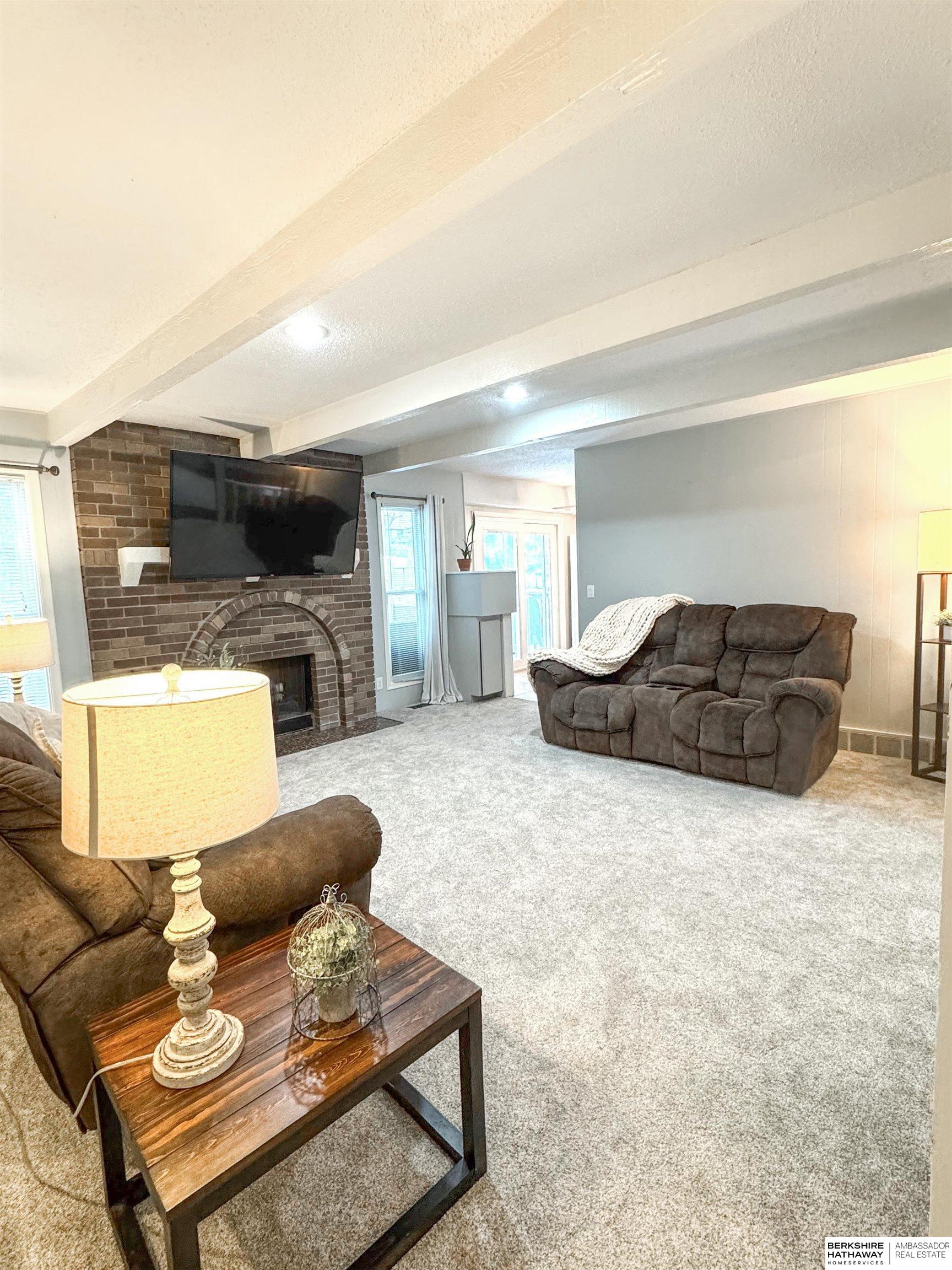 Omaha, Nebraska 68164, United States, 3 Bedrooms Bedrooms, ,3 BathroomsBathrooms,Residential,Active,254876