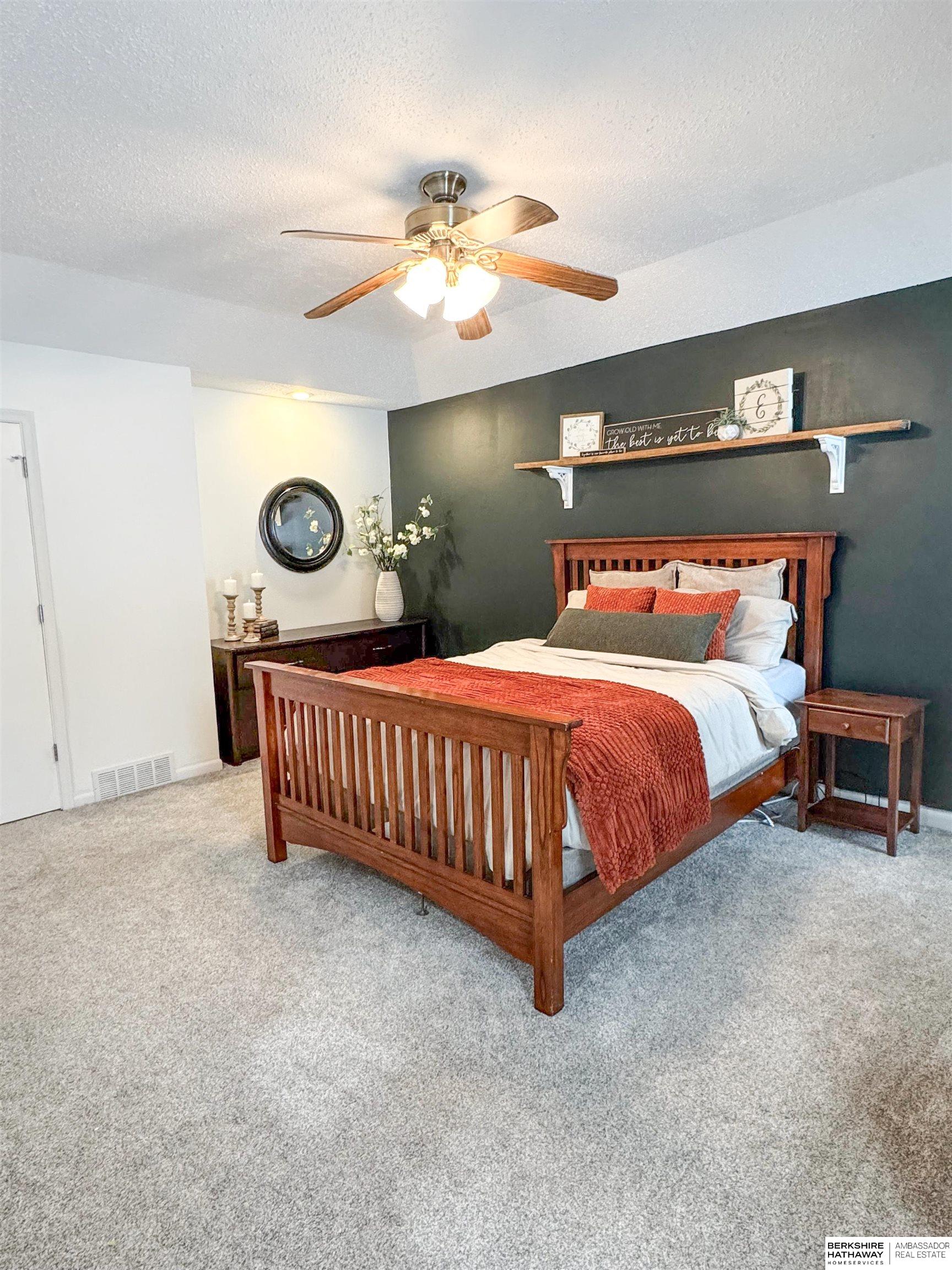 Omaha, Nebraska 68164, United States, 3 Bedrooms Bedrooms, ,3 BathroomsBathrooms,Residential,Active,254876