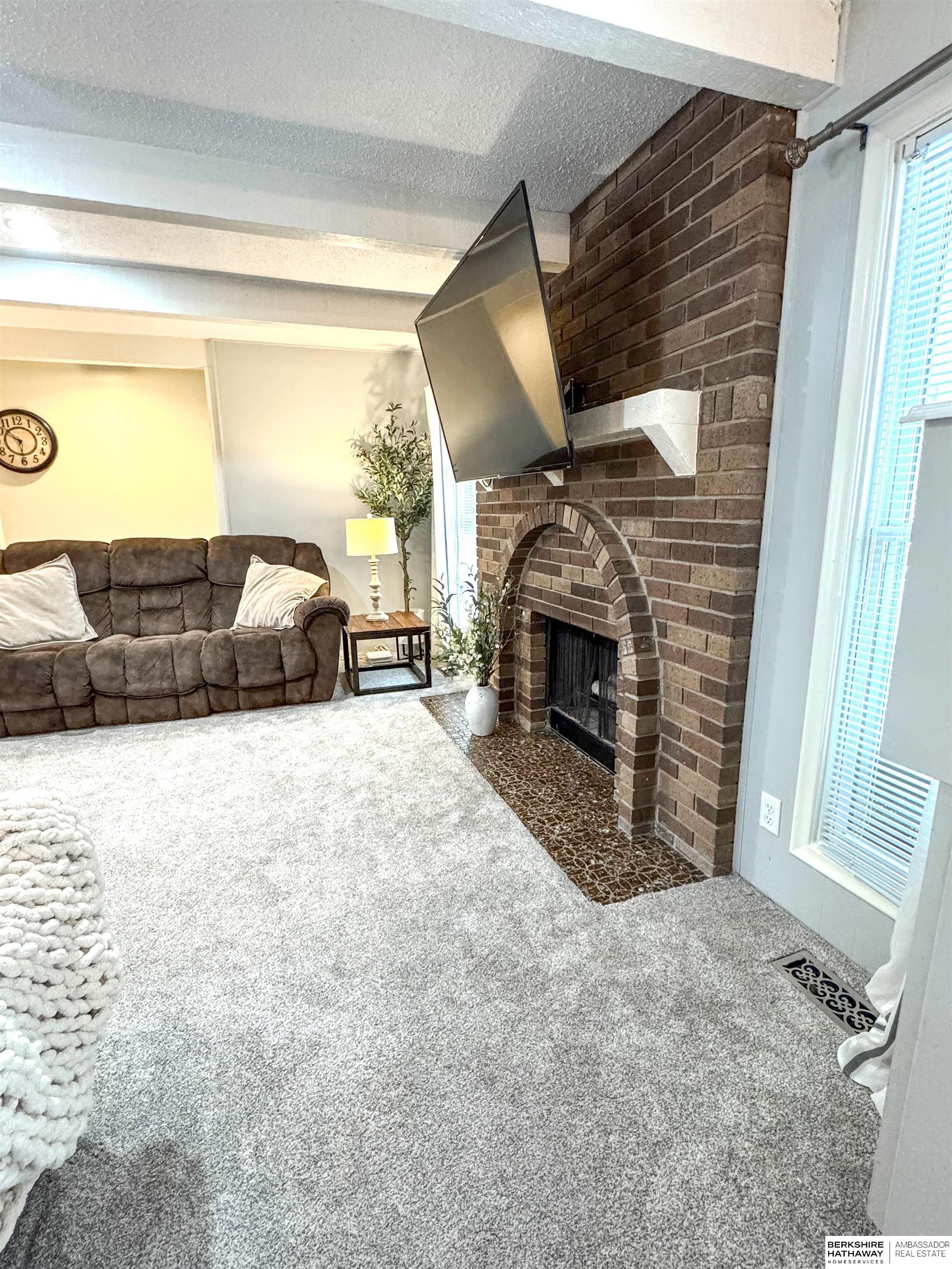 Omaha, Nebraska 68164, United States, 3 Bedrooms Bedrooms, ,3 BathroomsBathrooms,Residential,Active,254876