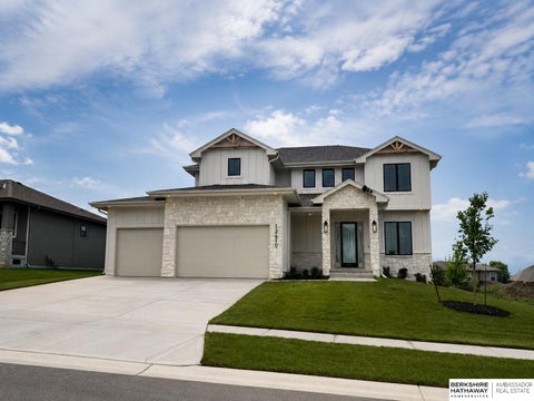 Photo of 12610 S 79th Street, Papillion, NE 68046 (MLS # 22535020)