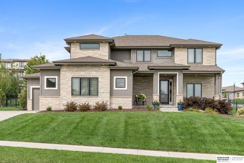 Photo of 12208 Slayton Street, Papillion, NE 68046 (MLS # 22528222)