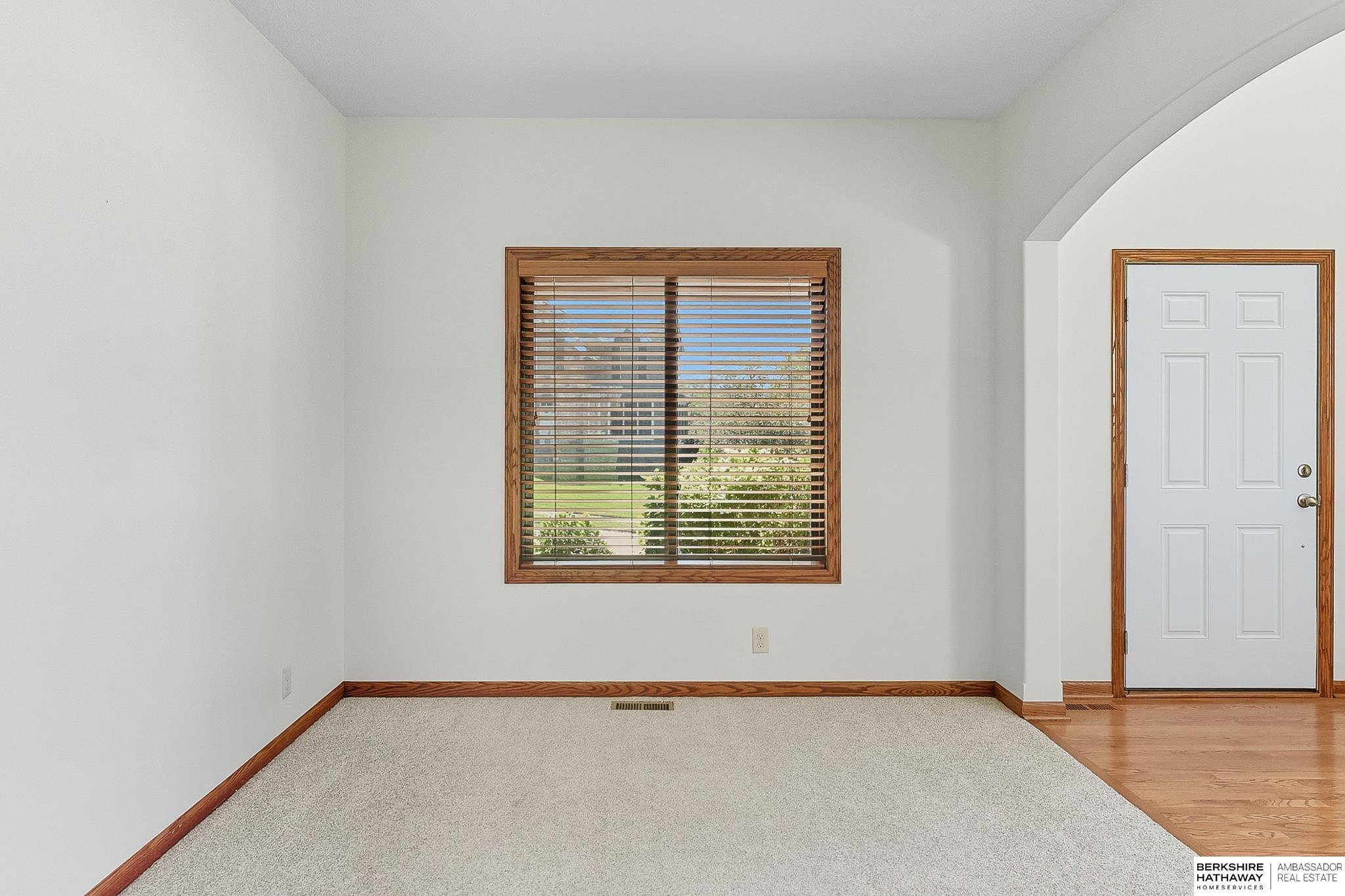 Elkhorn, Nebraska 68022, United States, 4 Bedrooms Bedrooms, ,2 BathroomsBathrooms,Residential,Active,242920