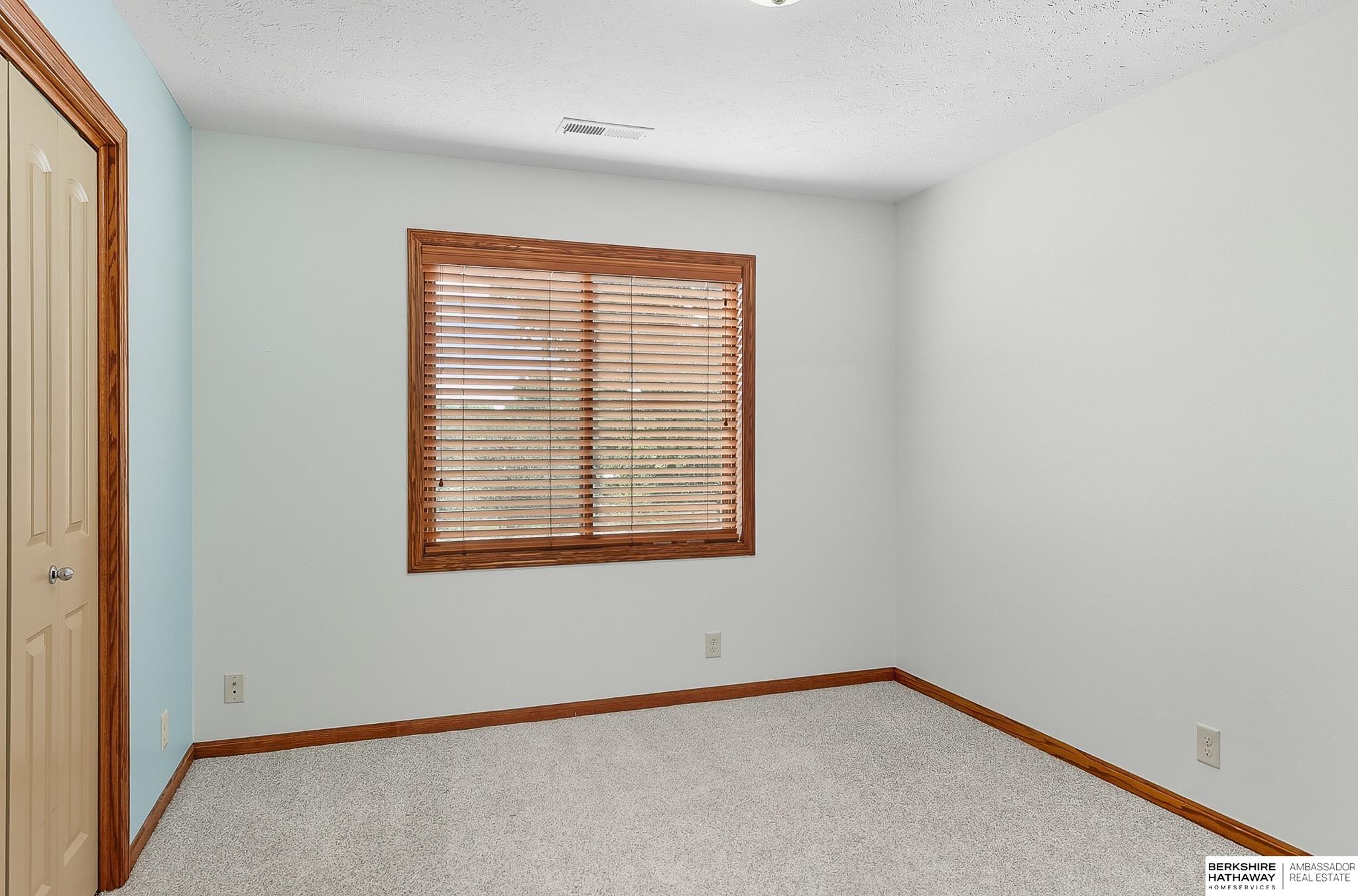 Elkhorn, Nebraska 68022, United States, 4 Bedrooms Bedrooms, ,2 BathroomsBathrooms,Residential,Active,242920