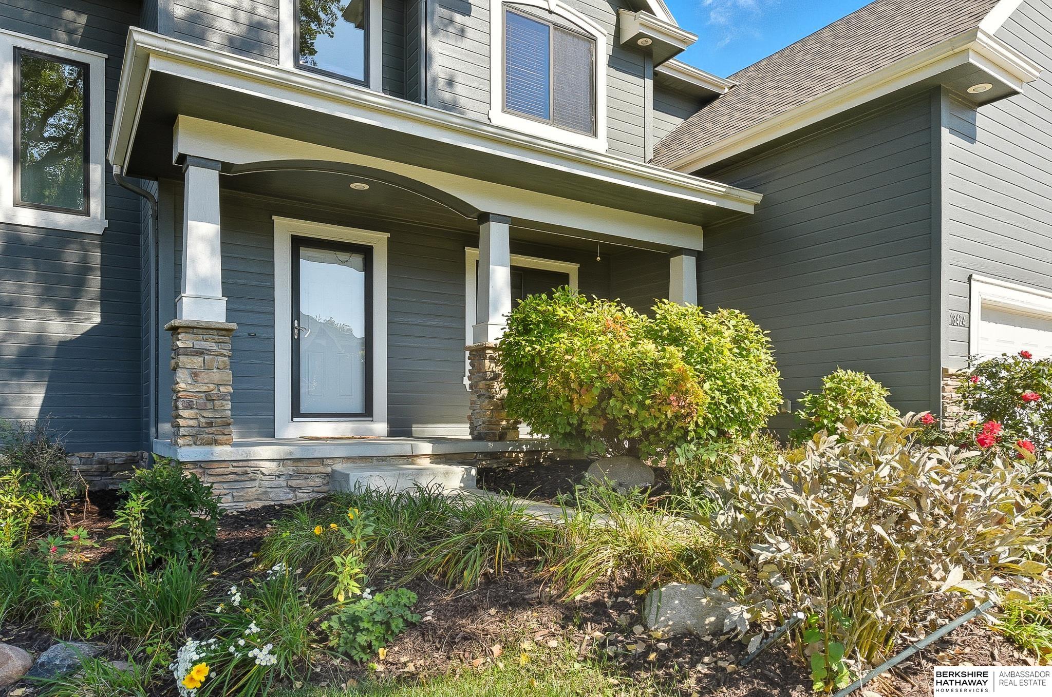 Elkhorn, Nebraska 68022, United States, 4 Bedrooms Bedrooms, ,2 BathroomsBathrooms,Residential,Active,242920