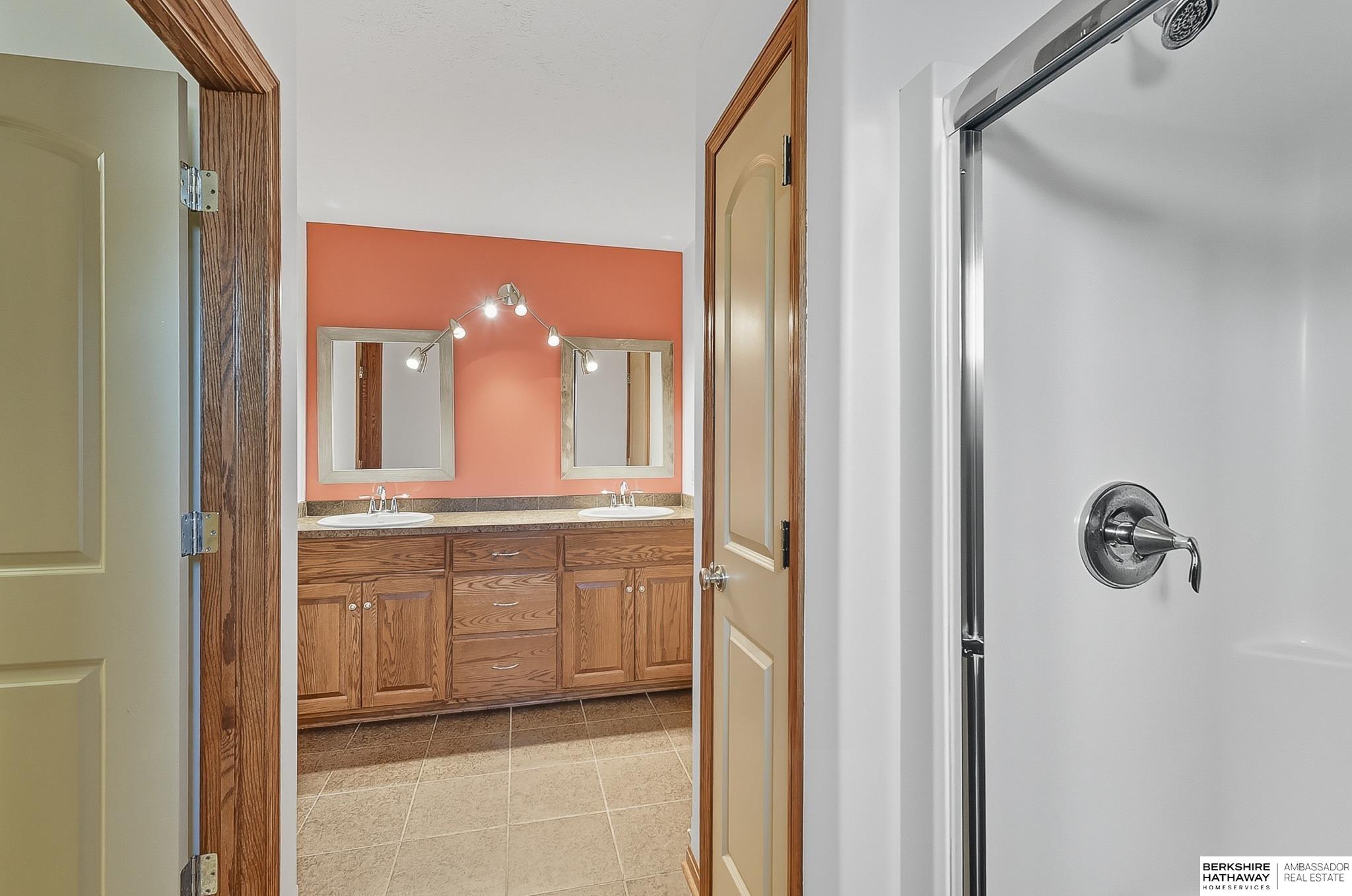 Elkhorn, Nebraska 68022, United States, 4 Bedrooms Bedrooms, ,2 BathroomsBathrooms,Residential,Active,242920