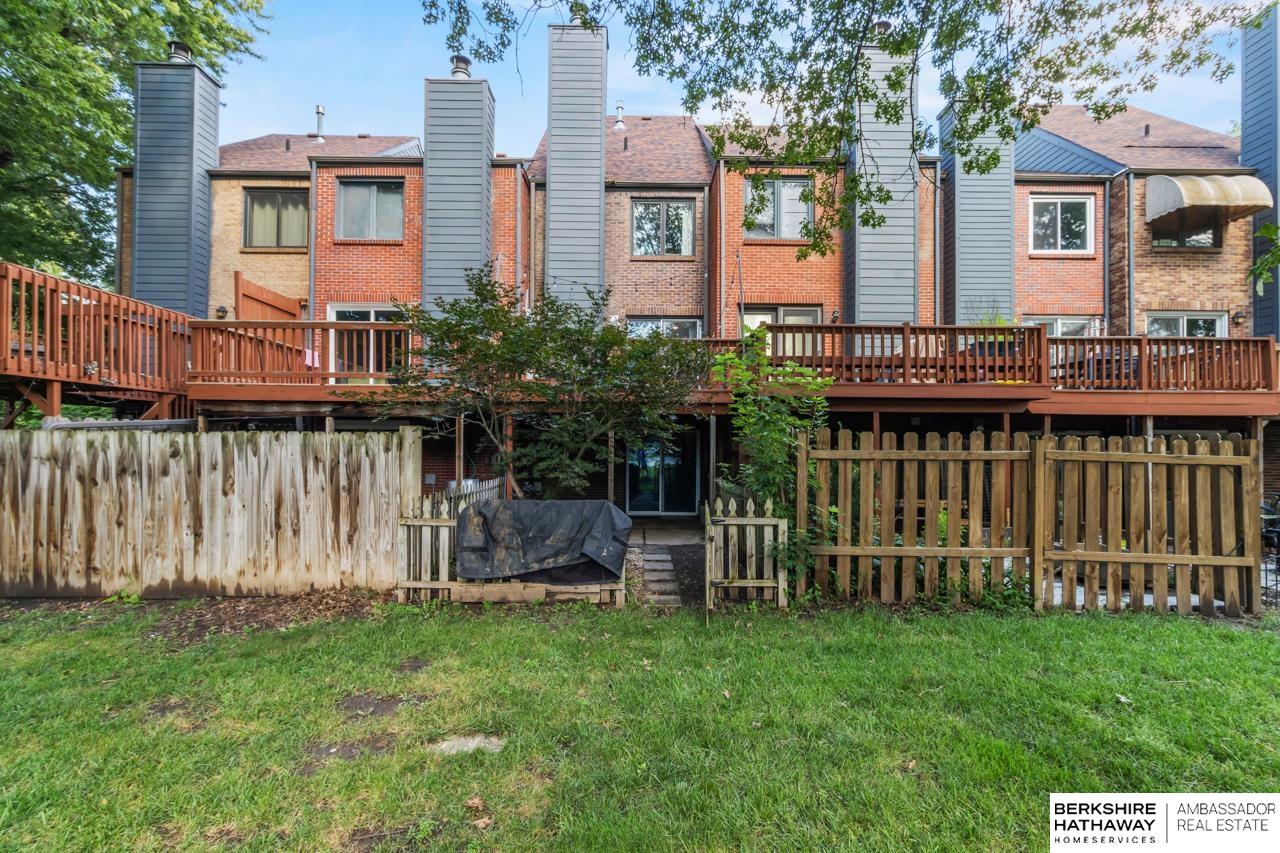 Lincoln, Nebraska 68512, United States, 3 Bedrooms Bedrooms, ,2 BathroomsBathrooms,Residential,Active,231310