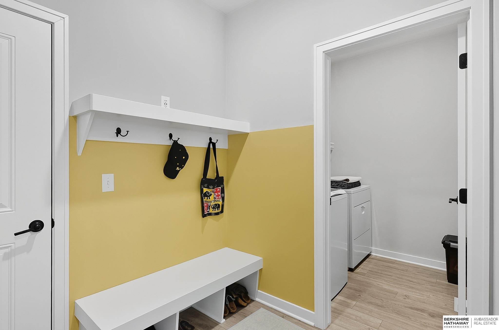 Gretna, Nebraska 68028, United States, 4 Bedrooms Bedrooms, ,3 BathroomsBathrooms,Residential,Active,220694