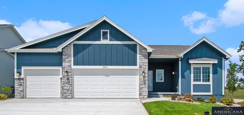 Photo of 17702 Greenfield Street, Omaha, NE 68136 (MLS # 22607193)