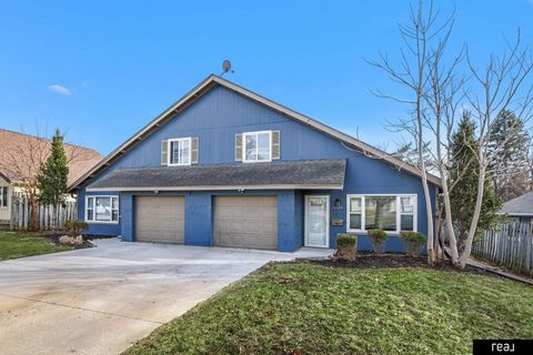 Photo of 6527 & 6529 Lafayette Avenue, Omaha, NE 68132 (MLS # 22606776)