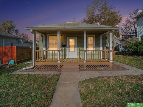Photo of 1454 Sumner Street, Lincoln, NE 68502 (MLS # 22532871)