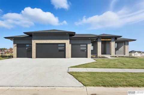 Photo of 3513 S 219th Street, Omaha, NE 68022 (MLS # 22511349)