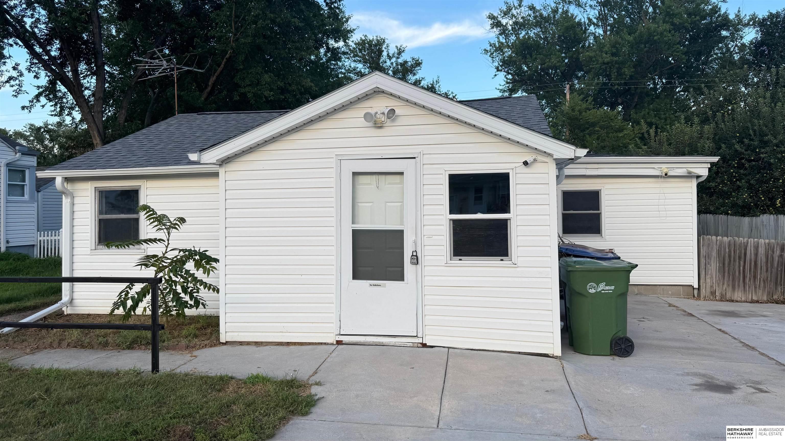 Bellevue, Nebraska 68005, United States, 4 Bedrooms Bedrooms, ,1 BathroomBathrooms,Residential,Active,183422