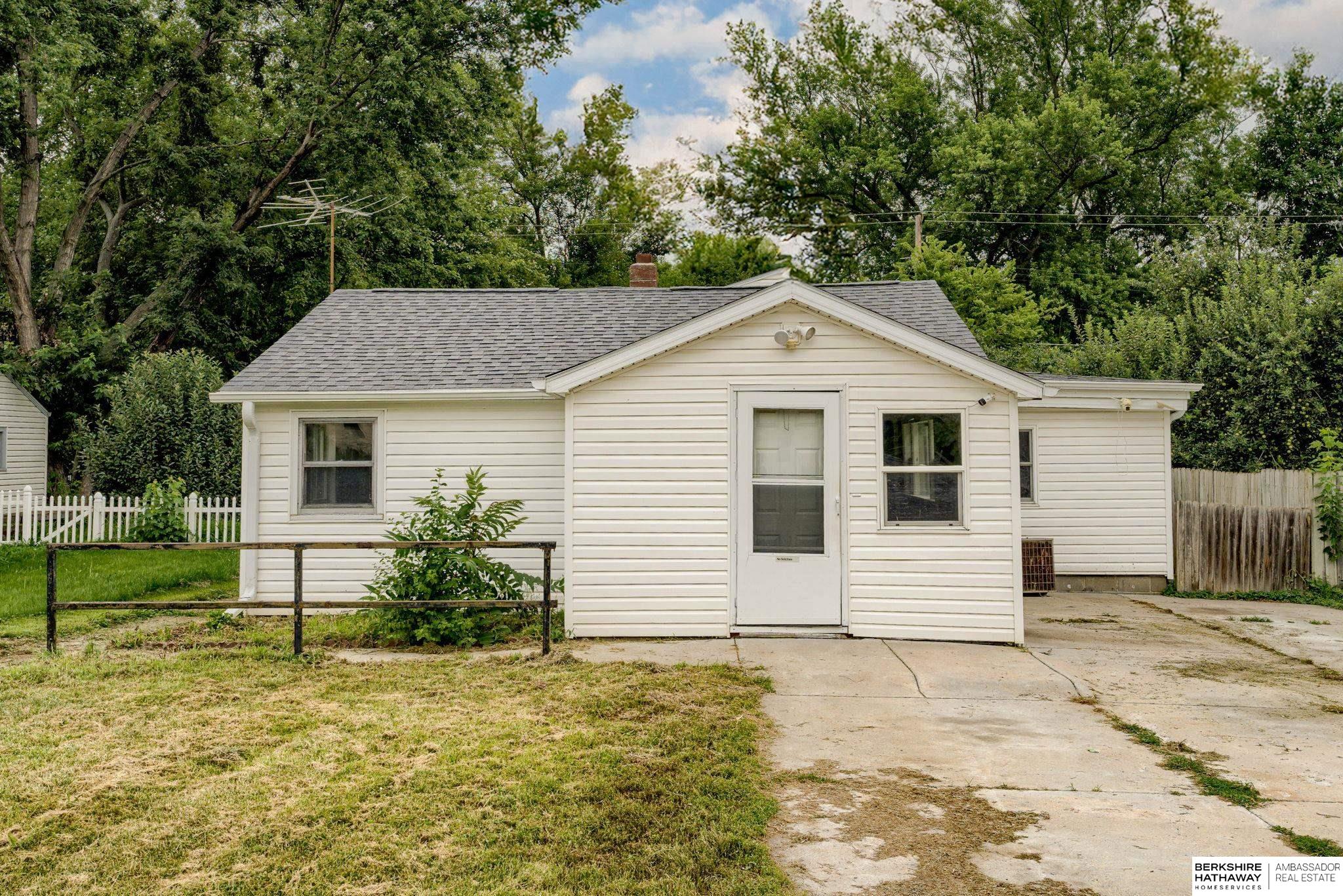 Bellevue, Nebraska 68005, United States, 4 Bedrooms Bedrooms, ,1 BathroomBathrooms,Residential,Active,183422