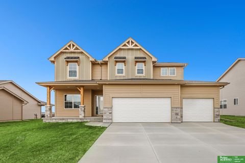 Photo of 19952 Cinnamon Street, Omaha, NE 68136 (MLS # 22530789)