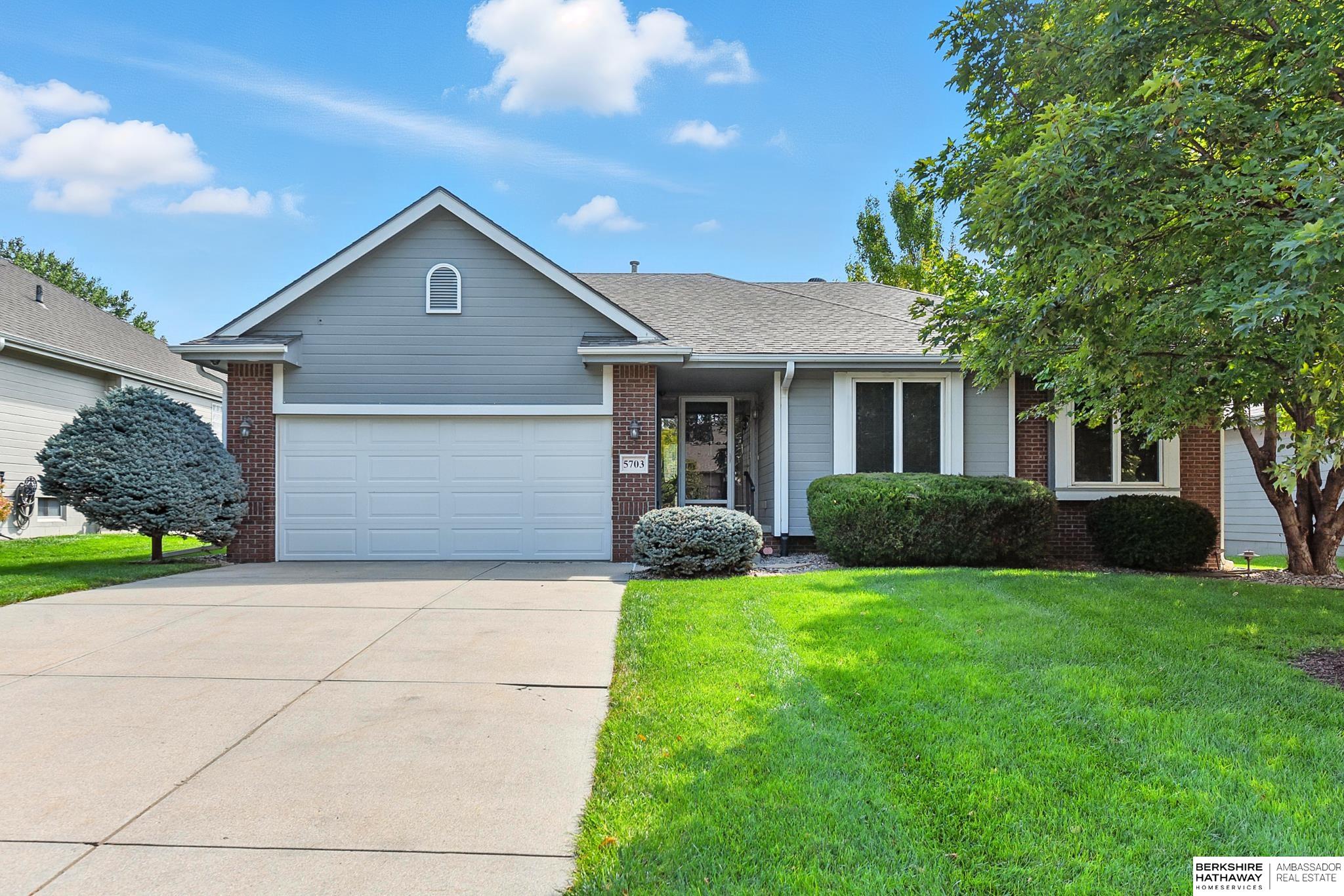 Omaha, Nebraska 68135, United States, 4 Bedrooms Bedrooms, ,3 BathroomsBathrooms,Residential,Active,196380