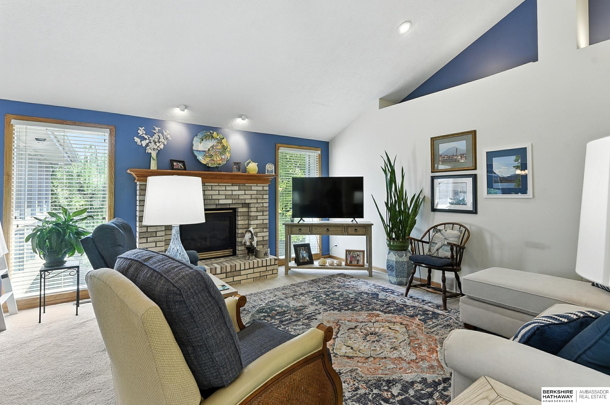 Omaha, Nebraska 68135, United States, 4 Bedrooms Bedrooms, ,3 BathroomsBathrooms,Residential,Active,196380