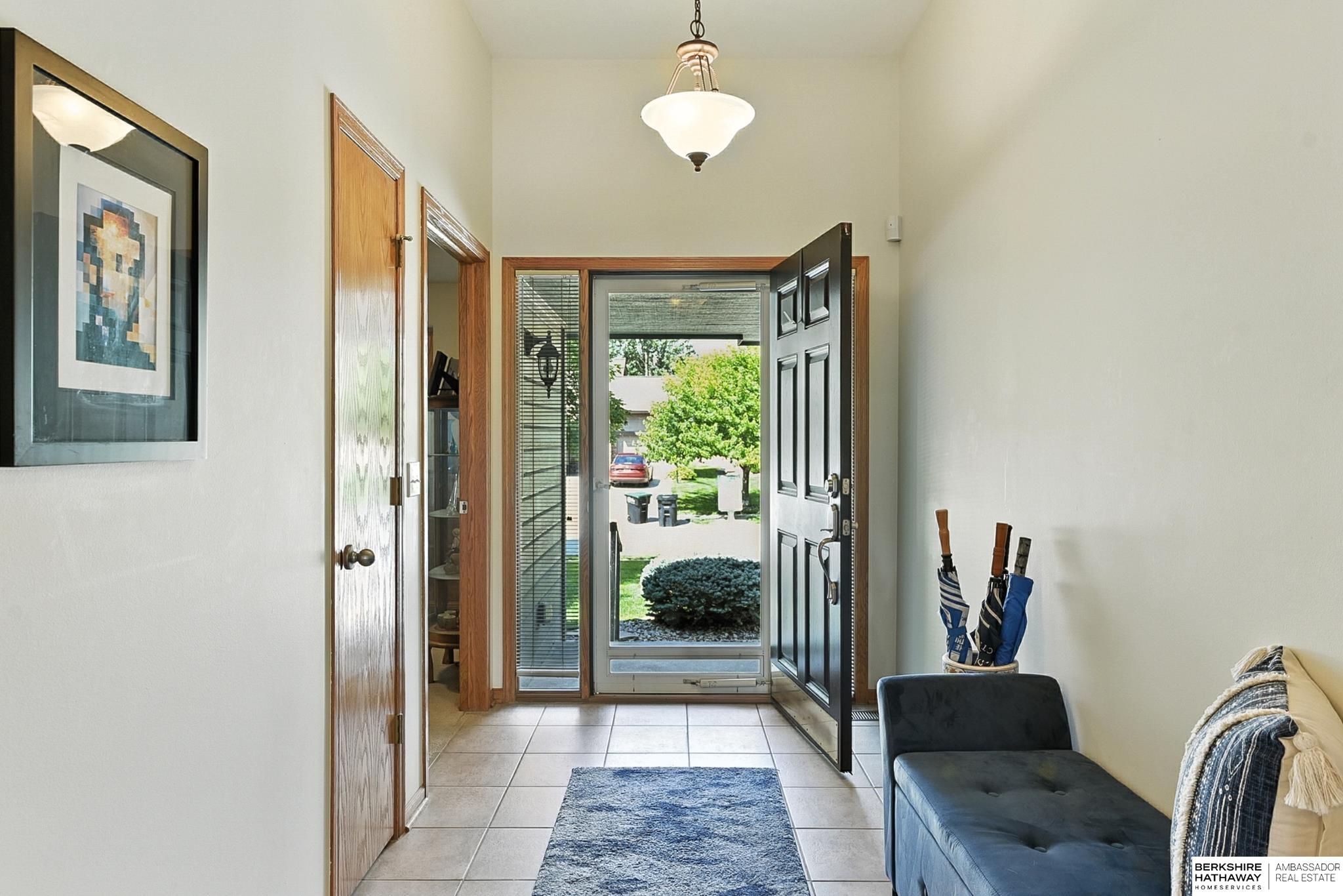 Omaha, Nebraska 68135, United States, 4 Bedrooms Bedrooms, ,3 BathroomsBathrooms,Residential,Active,196380