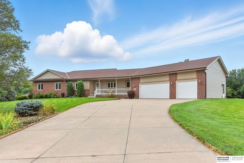 Photo of 7707 Saddle Drive, Papillion, NE 68046 (MLS # 22523228)