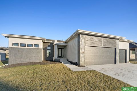 Photo of 21056 Joseph Street, Elkhorn, NE 68022 (MLS # 22532965)