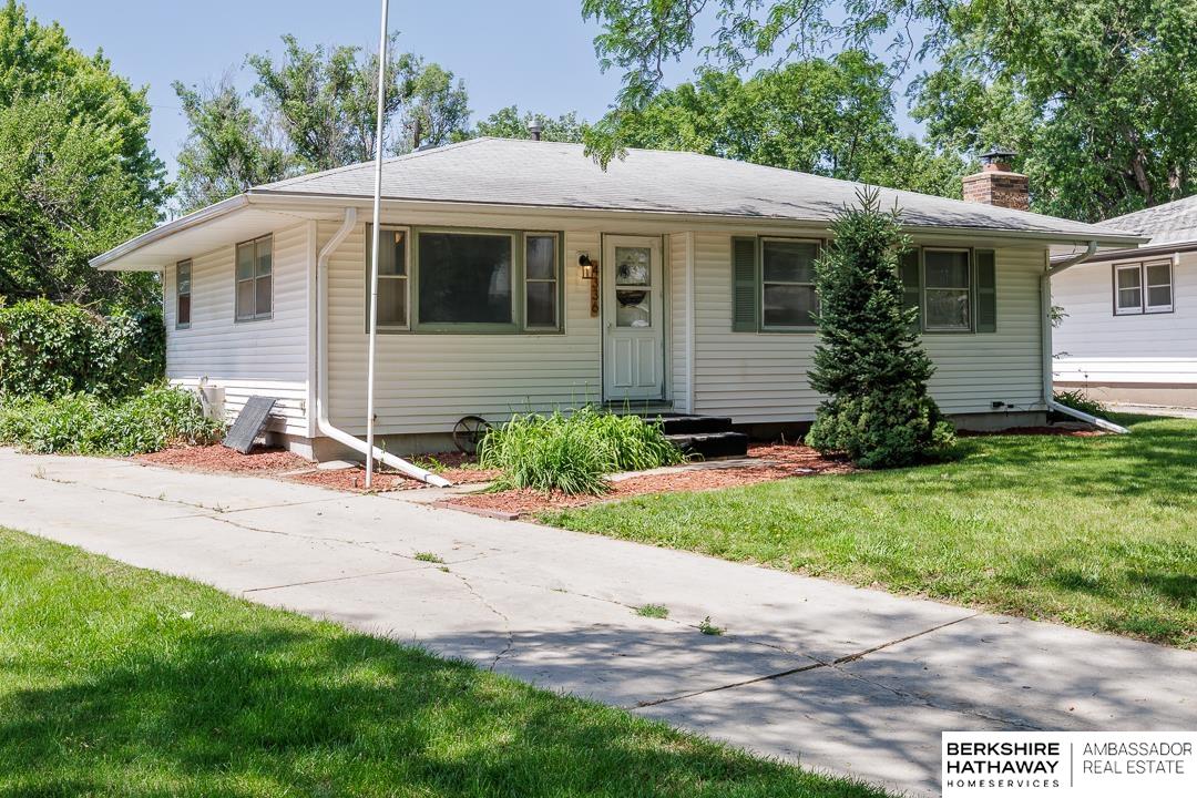 Lincoln, Nebraska 68504, United States, 3 Bedrooms Bedrooms, ,1 BathroomBathrooms,Residential,Pending,151294