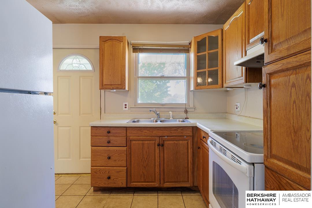 Lincoln, Nebraska 68504, United States, 3 Bedrooms Bedrooms, ,1 BathroomBathrooms,Residential,Pending,151294