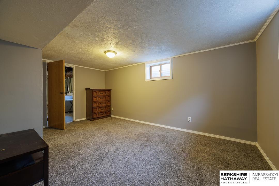 Lincoln, Nebraska 68504, United States, 3 Bedrooms Bedrooms, ,1 BathroomBathrooms,Residential,Pending,151294