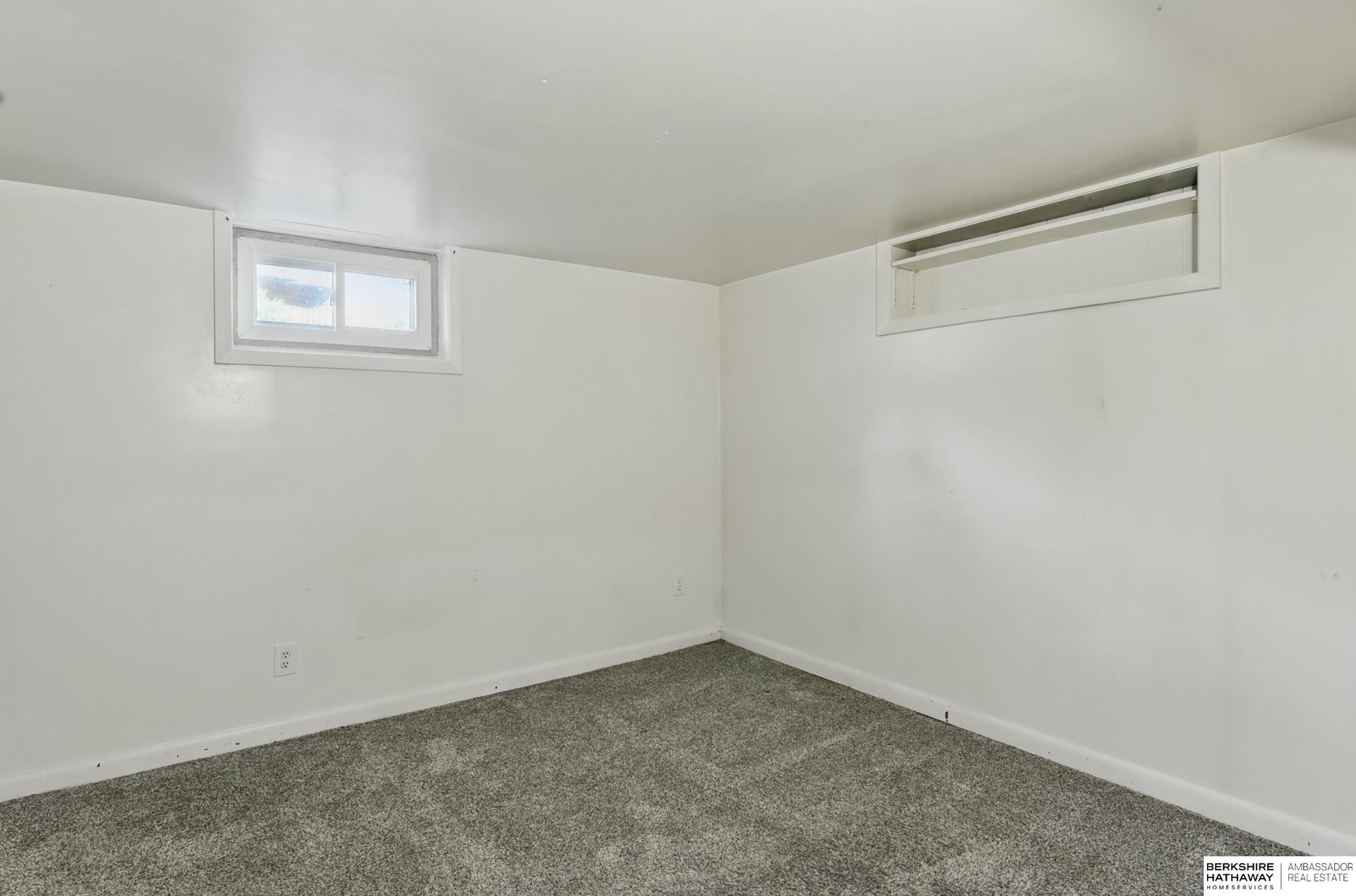 Omaha, Nebraska 68132, United States, 3 Bedrooms Bedrooms, ,3 BathroomsBathrooms,Residential,Active,126960