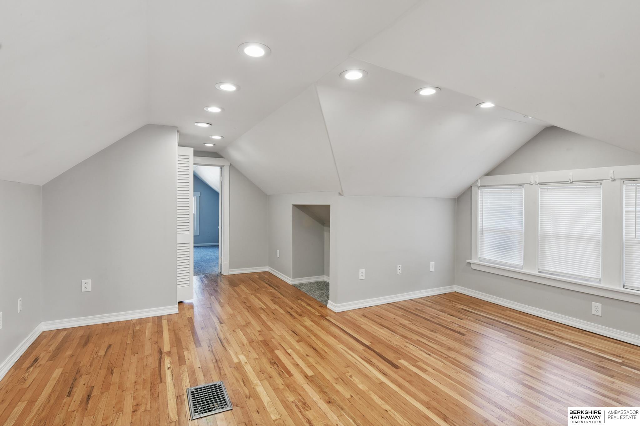 Omaha, Nebraska 68132, United States, 3 Bedrooms Bedrooms, ,3 BathroomsBathrooms,Residential,Active,126960