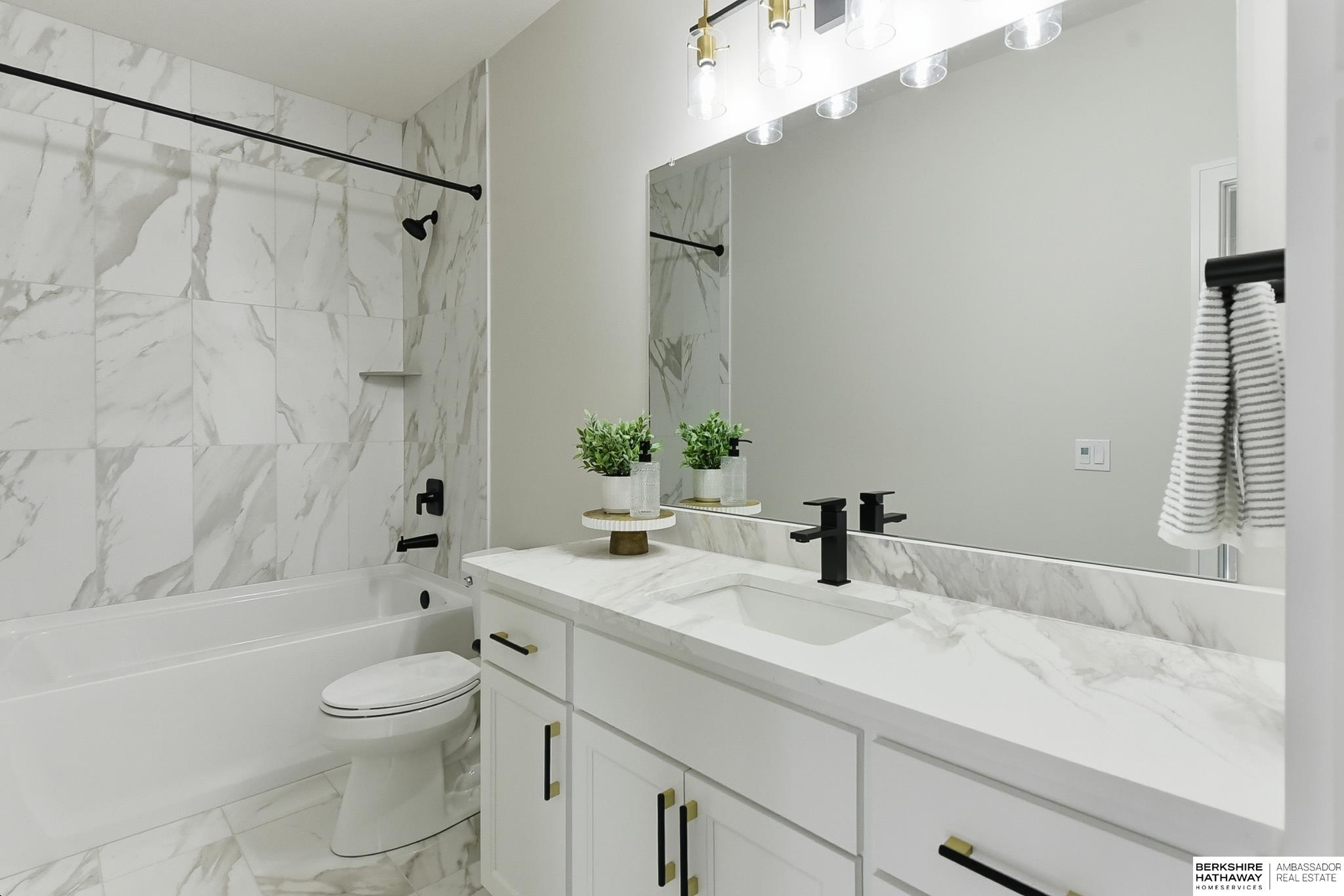 Elkhorn, Nebraska 68022, United States, 5 Bedrooms Bedrooms, ,3 BathroomsBathrooms,Residential,Active,257426