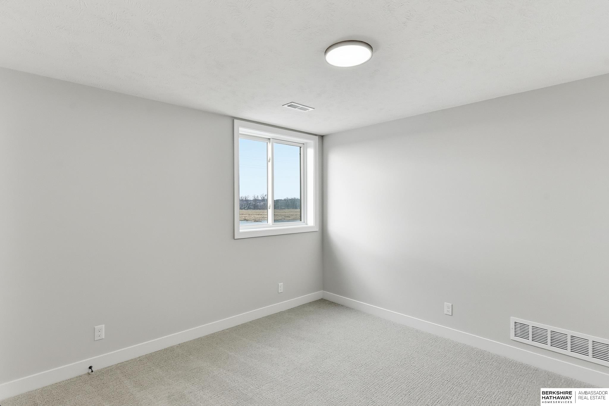 Elkhorn, Nebraska 68022, United States, 5 Bedrooms Bedrooms, ,3 BathroomsBathrooms,Residential,Active,257426