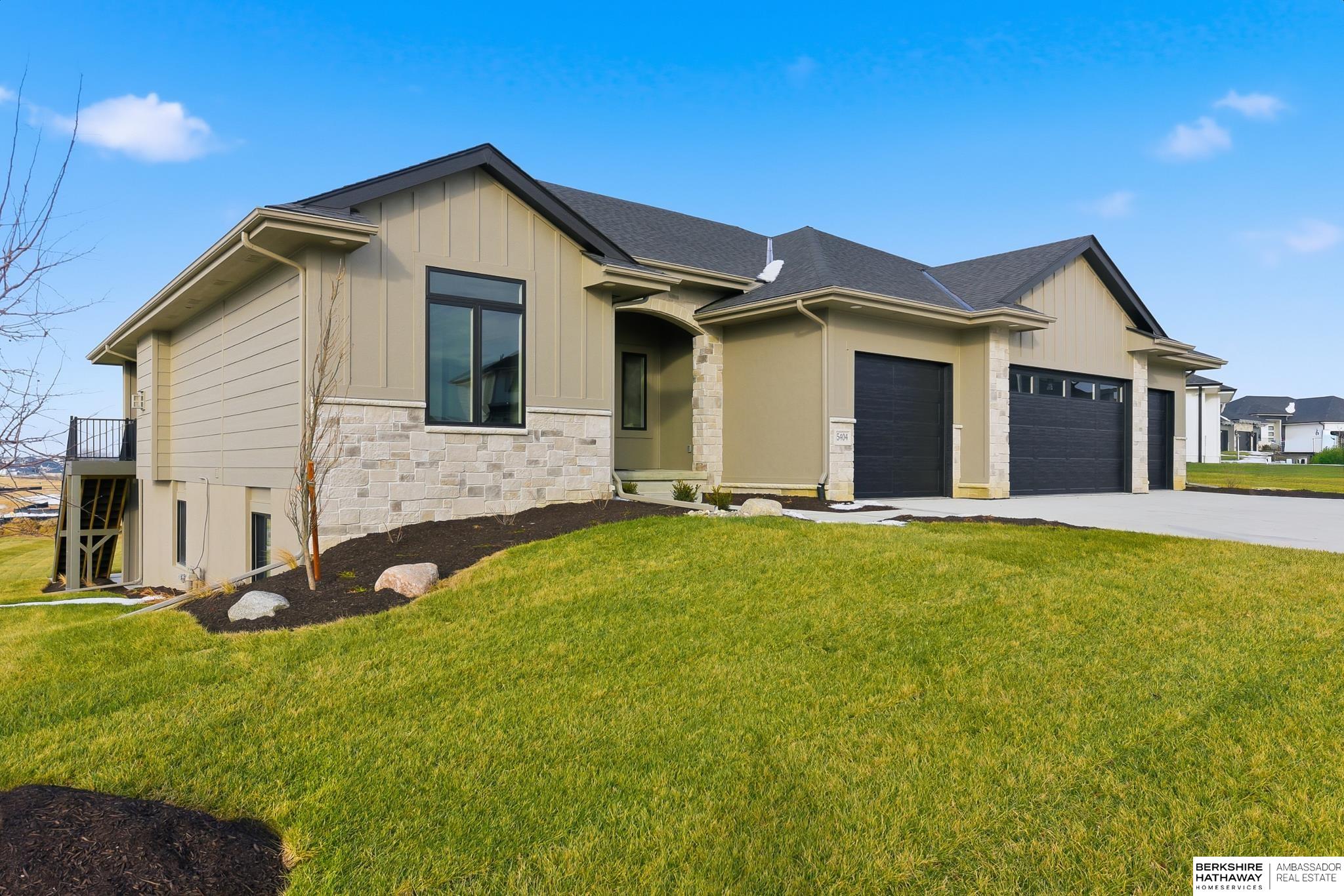 Elkhorn, Nebraska 68022, United States, 5 Bedrooms Bedrooms, ,3 BathroomsBathrooms,Residential,Active,257426