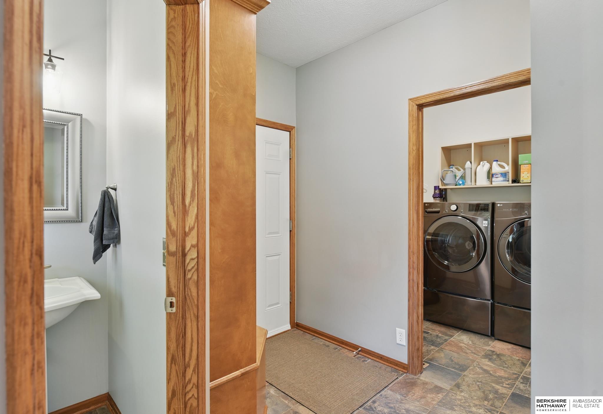 La Vista, Nebraska 68128, United States, 4 Bedrooms Bedrooms, ,3 BathroomsBathrooms,Residential,Active,130092