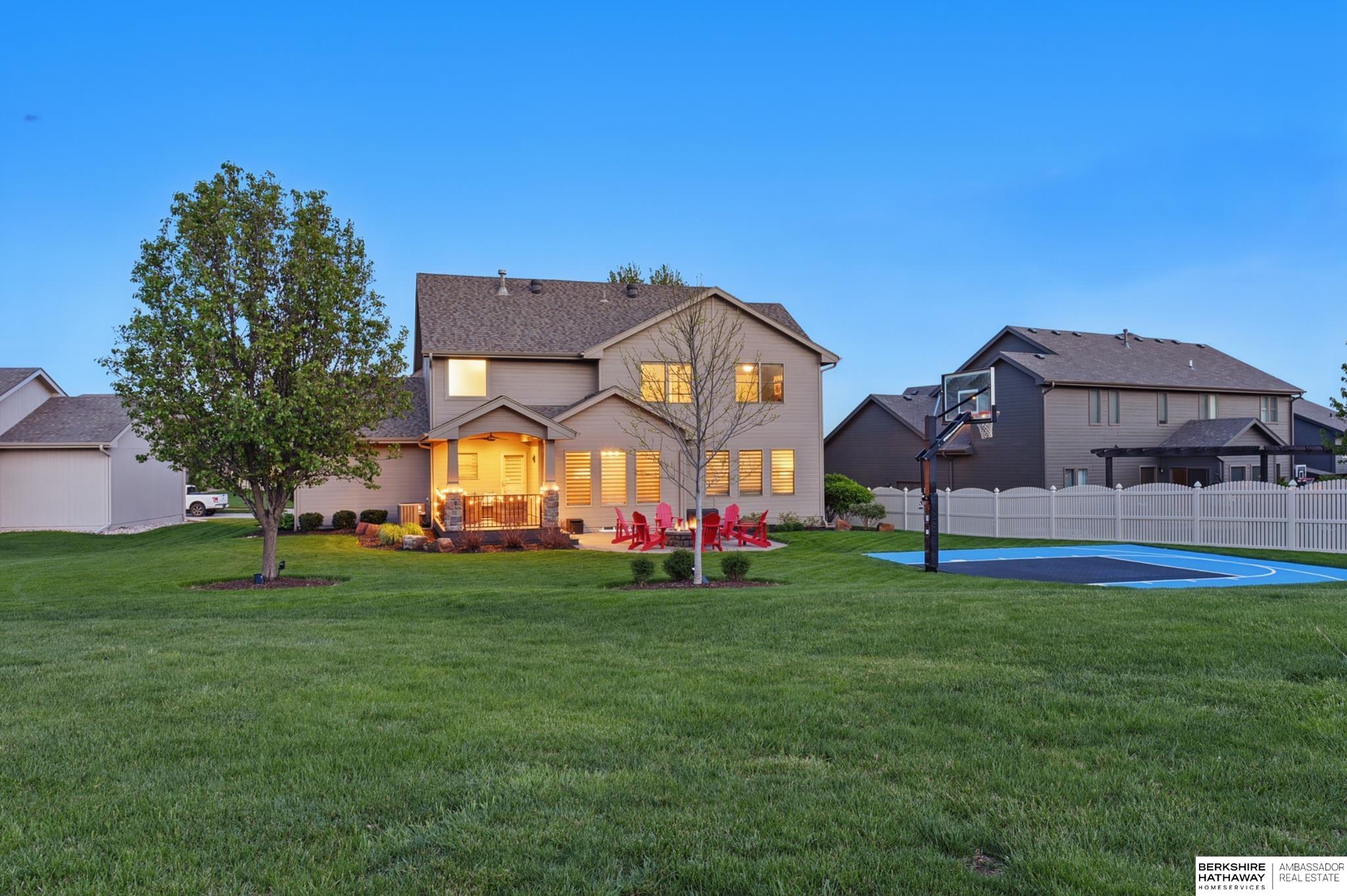 La Vista, Nebraska 68128, United States, 4 Bedrooms Bedrooms, ,3 BathroomsBathrooms,Residential,Active,130092