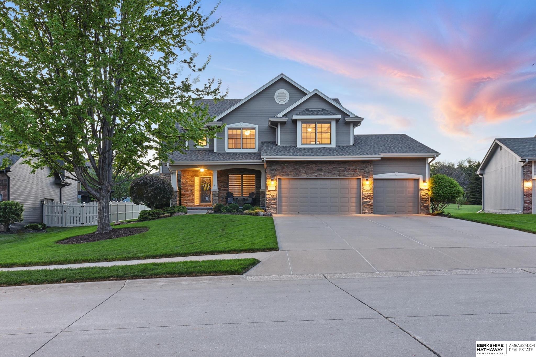 La Vista, Nebraska 68128, United States, 4 Bedrooms Bedrooms, ,3 BathroomsBathrooms,Residential,Active,130092