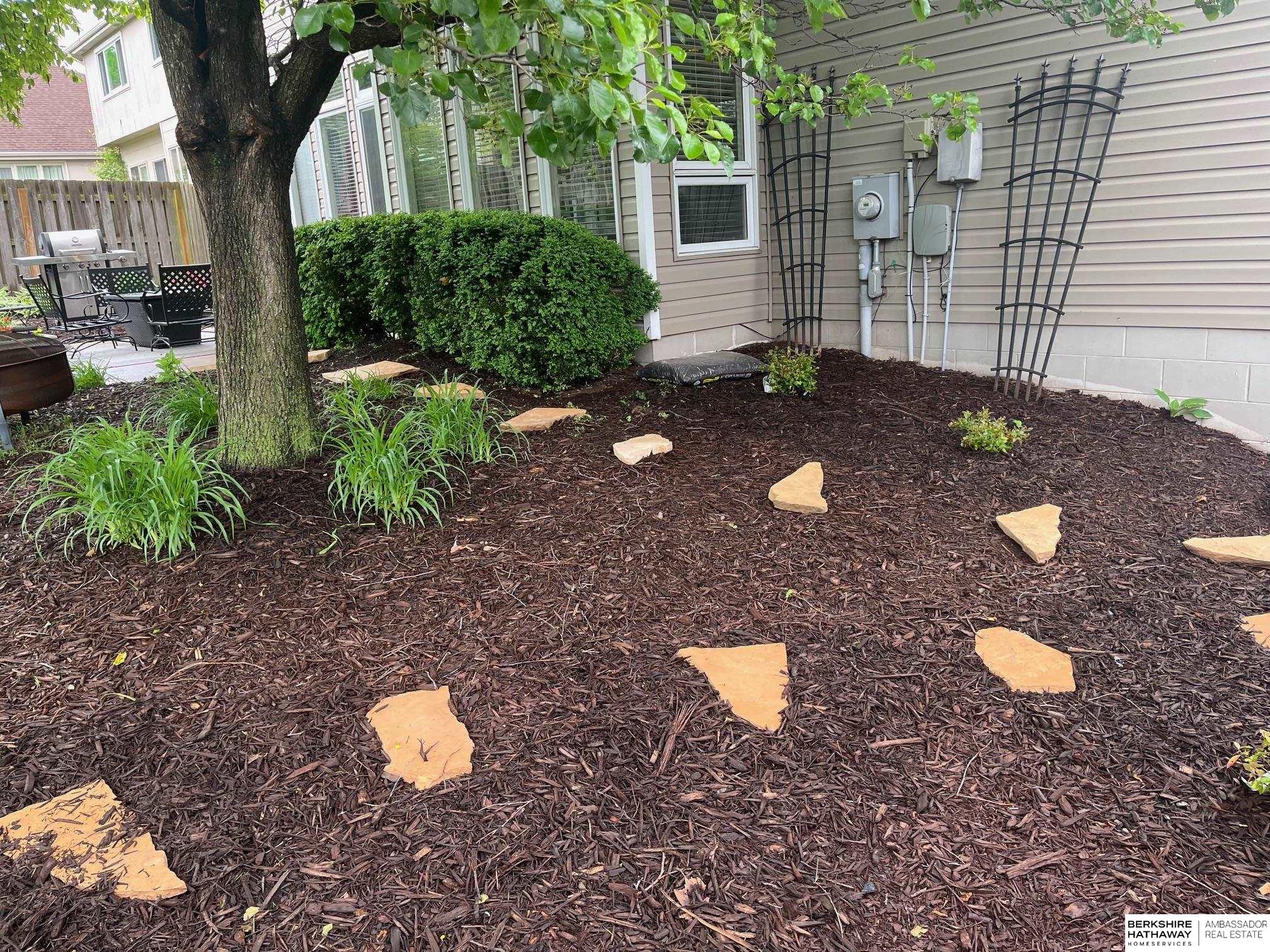 Omaha, Nebraska 68116, United States, 3 Bedrooms Bedrooms, ,3 BathroomsBathrooms,Residential,Active,253718