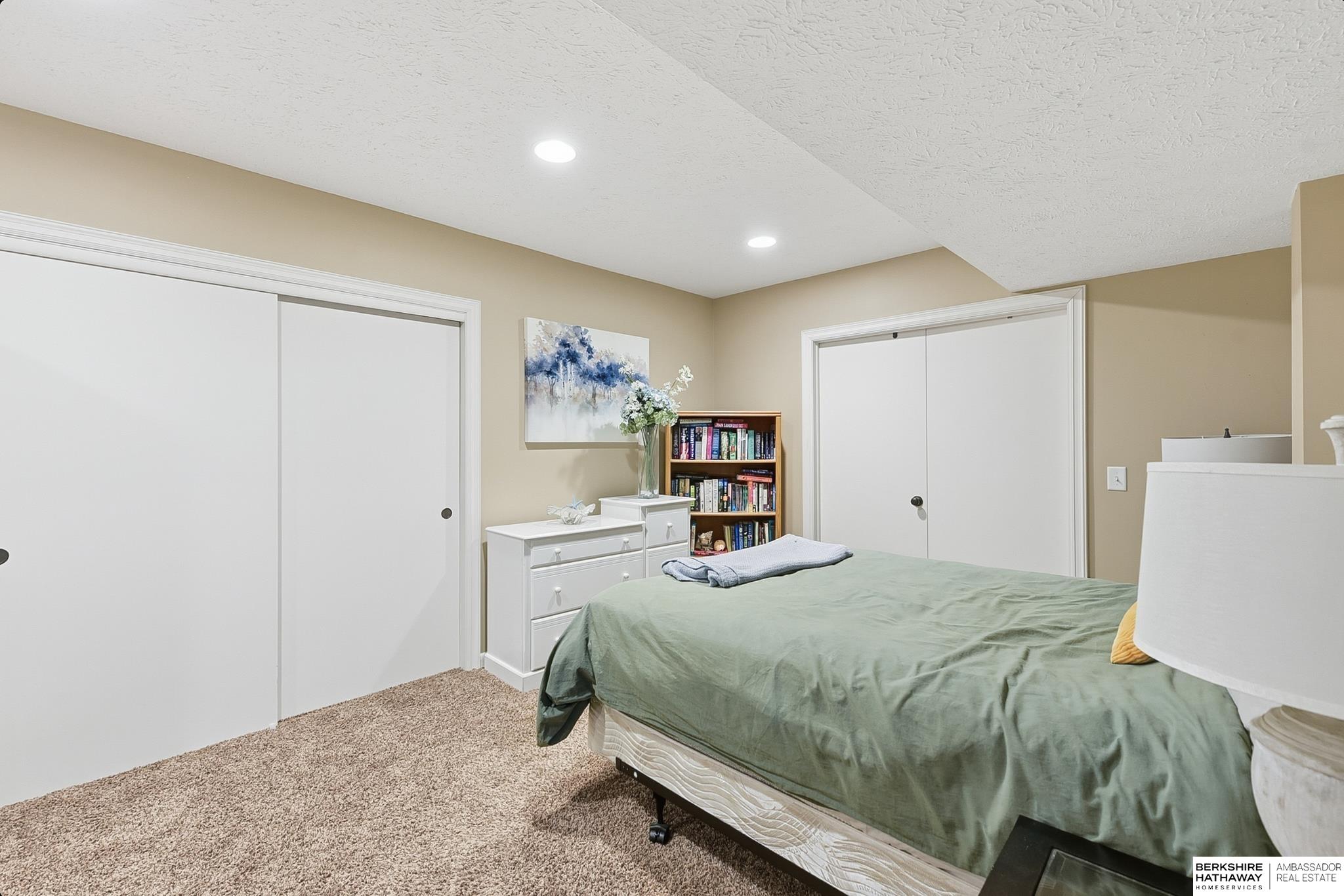 Omaha, Nebraska 68116, United States, 3 Bedrooms Bedrooms, ,3 BathroomsBathrooms,Residential,Active,253718