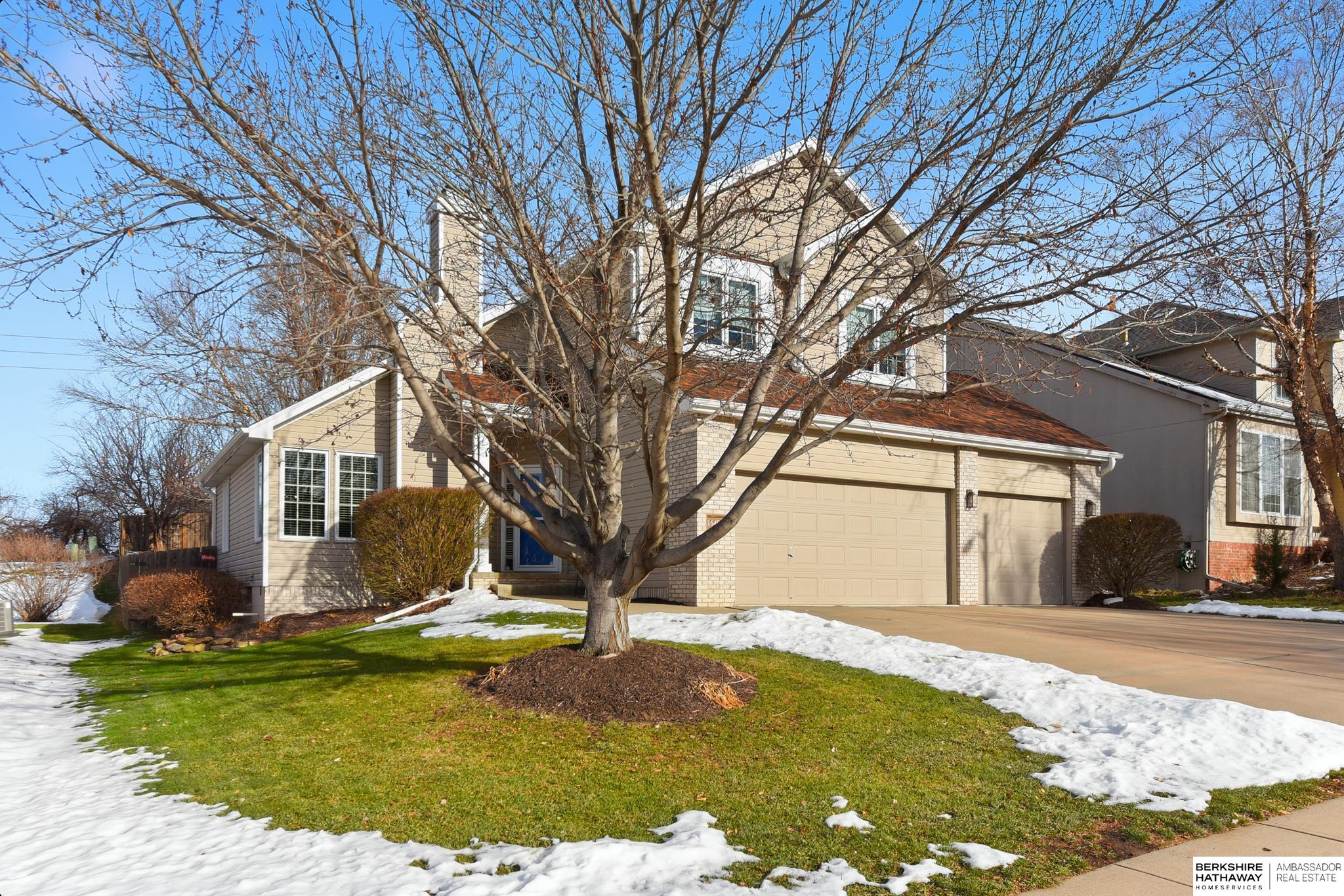 Omaha, Nebraska 68116, United States, 3 Bedrooms Bedrooms, ,3 BathroomsBathrooms,Residential,Active,253718