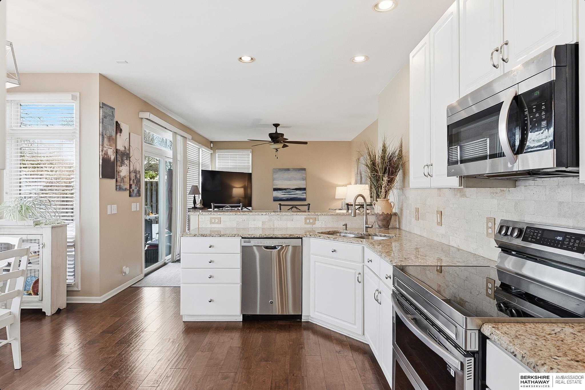 Omaha, Nebraska 68116, United States, 3 Bedrooms Bedrooms, ,3 BathroomsBathrooms,Residential,Active,253718