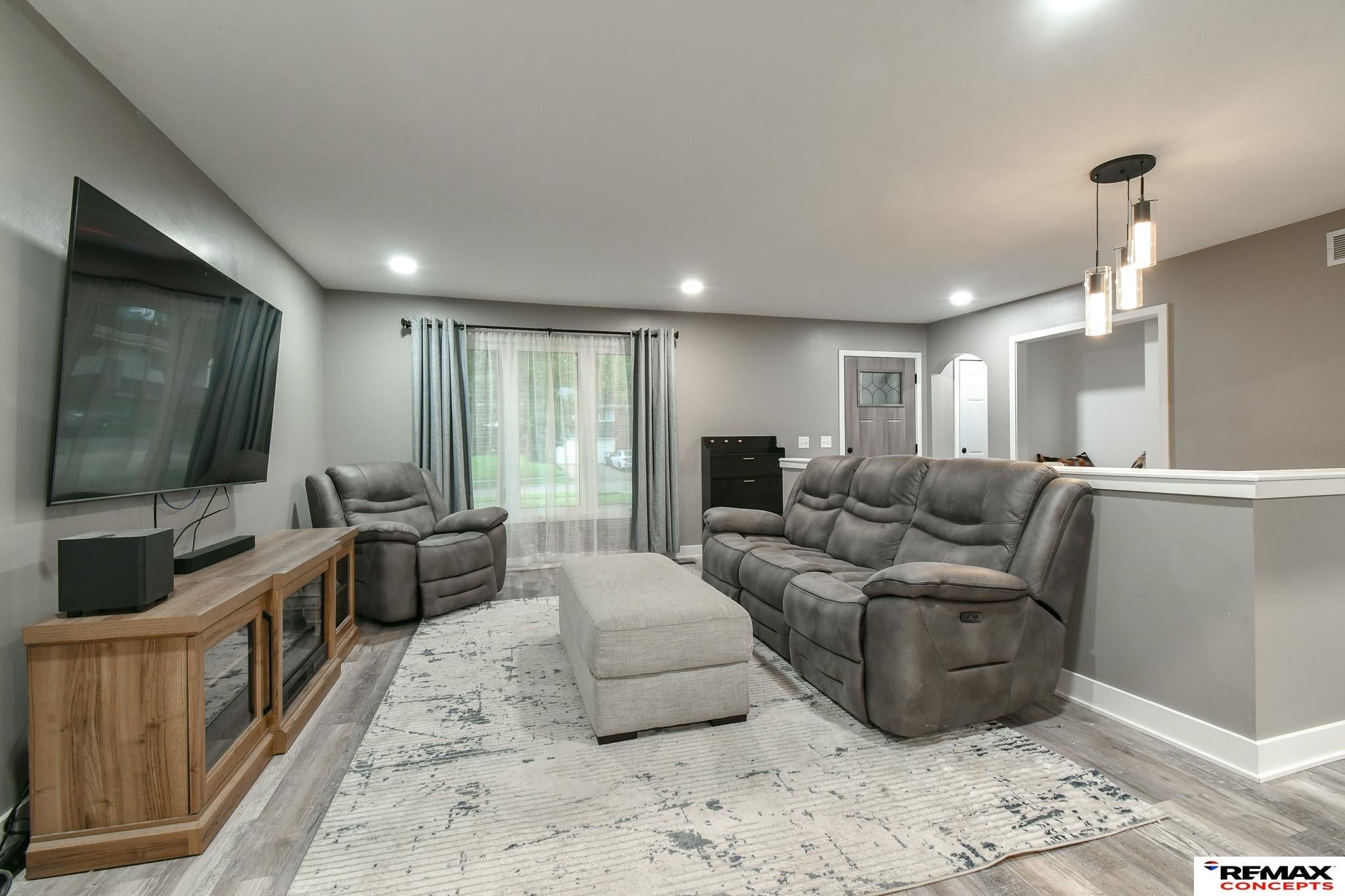 5616 Dogwood Drive