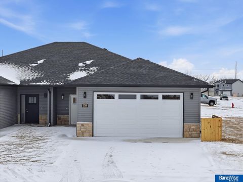 Photo of 3501 Pearl Crescent Drive, Lincoln, NE 68504 (MLS # 22602889)