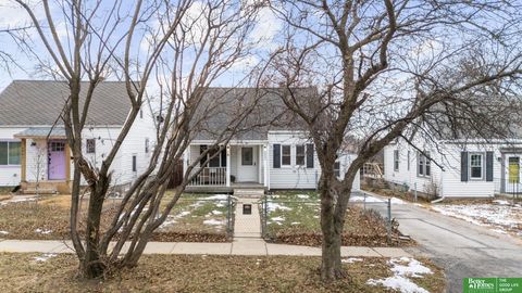 Photo of 5805 Ohio Street, Omaha, NE 68104 (MLS # 22535032)