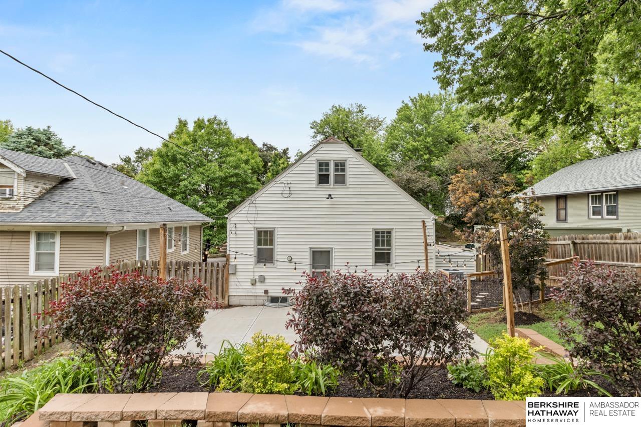 Omaha, Nebraska 68104, United States, 3 Bedrooms Bedrooms, ,2 BathroomsBathrooms,Residential,Active,160927