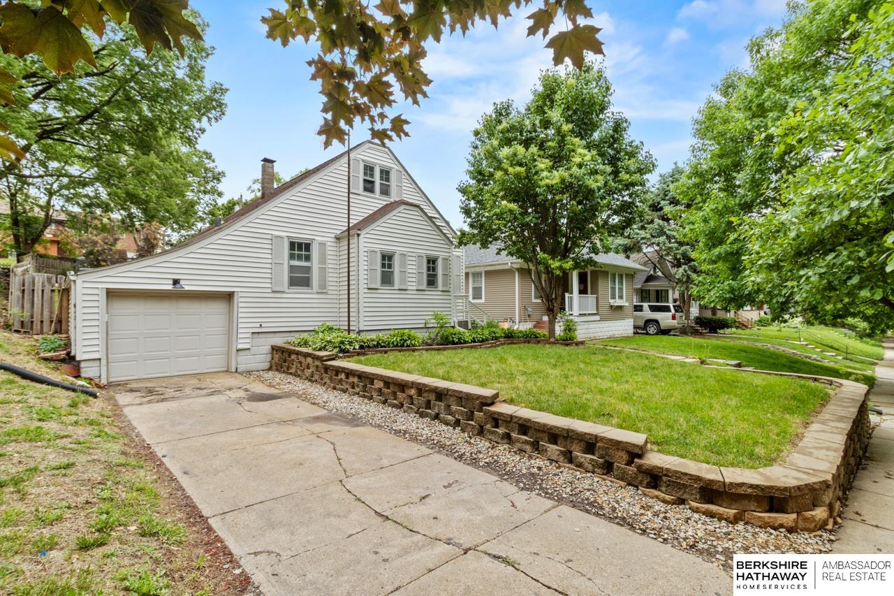 Omaha, Nebraska 68104, United States, 3 Bedrooms Bedrooms, ,2 BathroomsBathrooms,Residential,Active,160927