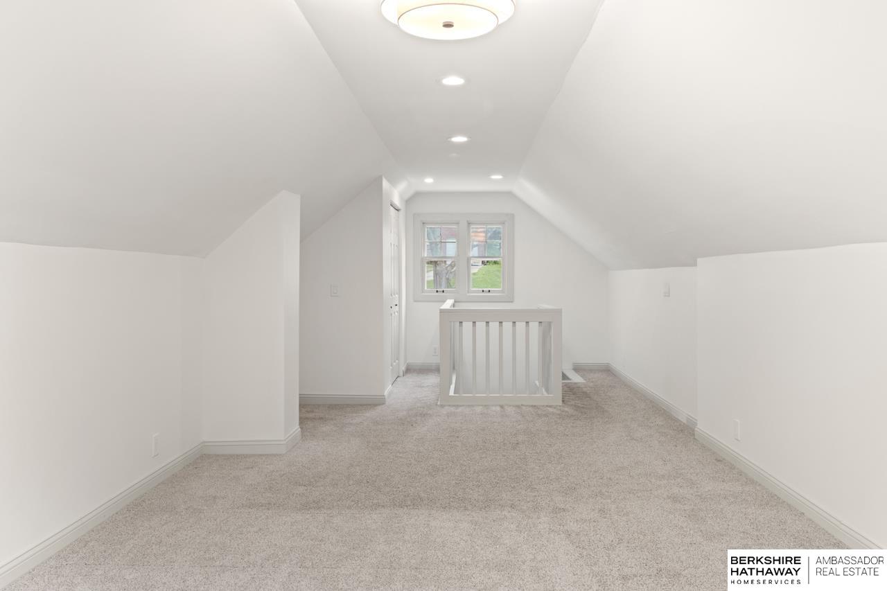 Omaha, Nebraska 68104, United States, 3 Bedrooms Bedrooms, ,2 BathroomsBathrooms,Residential,Active,160927