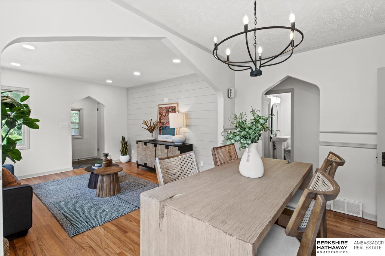 Omaha, Nebraska 68104, United States, 3 Bedrooms Bedrooms, ,2 BathroomsBathrooms,Residential,Active,160927