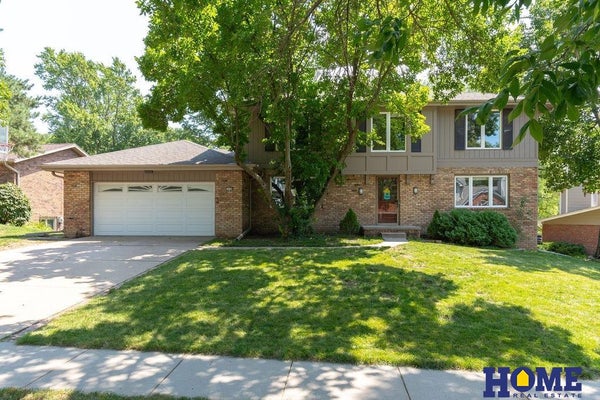 2330 S 75TH ST, LINCOLN, NE 68506 - Image a492c996bb548a6cd95e620b348fc50a/1004201142