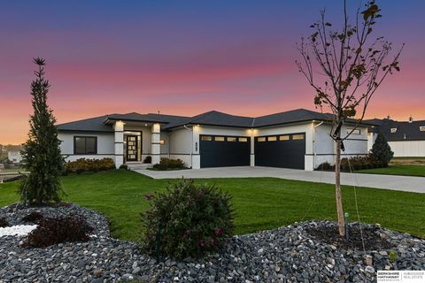 Photo of 12616 N 178th Circle, Bennington, NE 68007 (MLS # 22610467)